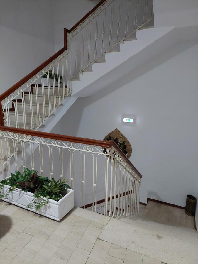 Residencial Real - Antiga Rosas Bed & Breakfast Vila Real Exterior foto