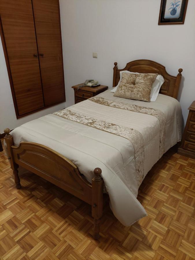 Residencial Real - Antiga Rosas Bed & Breakfast Vila Real Exterior foto