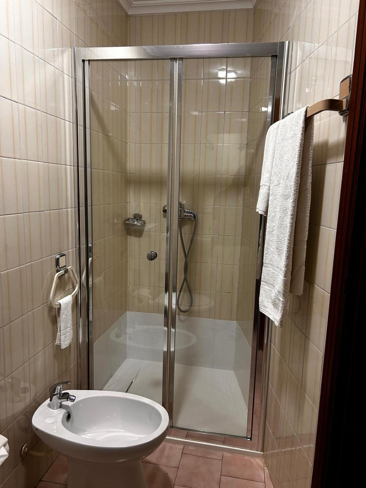 Residencial Real - Antiga Rosas Bed & Breakfast Vila Real Exterior foto
